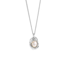 Elegant Oval Shell Pearl Necklace in 925 Sterling Silver