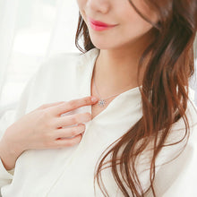 Simple Sun Flower Micro Setting Necklace in 925 Sterling Silver