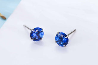 Elegant CZ White 925 Sterling Silver Round Stud Earrings