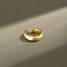 Simple Circle 925 Sterling Silver Non-Pierced Earring (Single)