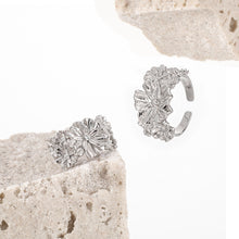 Women Beautiful CZ Flower Adjustable Ring in 925 Sterling Silver